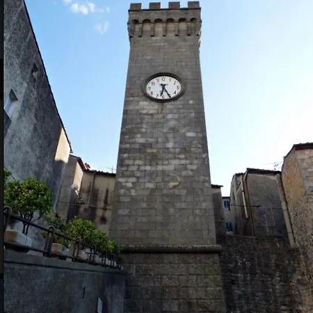 La Grotta Nel Borgo Roccastrada